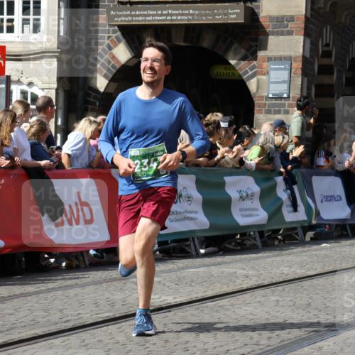 13.09.2026 - 21. swb-Marathon Bremen Strokosch-Dieckow http://msf.ph/oto/10324256 13.09.2026 13:10:43 Ziel 604, 640, 957, 1277, 2605, 3959, 5532, 6267, 7881, 8033, 8064, 8709, 384, 1385, 1498, 2021, 2759, 4023, 4475, 4571, 5155, 5168, 5314, 5387, 7115, 7136, 9622, 9659, 13248 meine-sportfotos.de