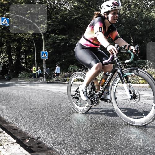 13.09.2026 - Stadtparktriathlon H.Heesch http://msf.ph/oto/10324263 13.09.2026 11:28:01 Radfahren 713, 796 meine-sportfotos.de
