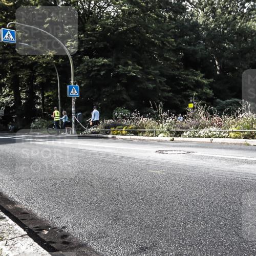 13.09.2026 - Stadtparktriathlon H.Heesch http://msf.ph/oto/10324268 13.09.2026 11:28:01 Radfahren 713, 796 meine-sportfotos.de