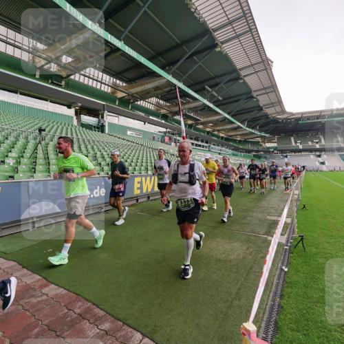 13.09.2026 - 21. swb-Marathon Bremen Michael Burmester http://msf.ph/oto/10324271 13.09.2026 13:27:00 Laufen im Stadion 186, 202, 357, 364, 390, 530, 597, 645, 726, 833, 1077, 1283, 1412, 1443, 1459, 1473, 1487, 1530, 1608, 1618, 1700, 1744, 1769, 1828, 1961, 2236, 2273, 2298, 2309, 2382, 2384, 2388, 2404, 2428, 2507, 2508, 2542, 2558, 2576, 2582, 2592, 2656, 2675, 2725, 2748, 2762, 2817, 2875, 2876, 2923, 2965, 2970, 3045, 3047, 3050, 3062, 3073, 3084, 3097, 3172, 3184, 3219, 3359, 3433, 3540, 3592, 3629, 3756, 3885, 3907, 3978, 4457, 4660 meine-sportfotos.de