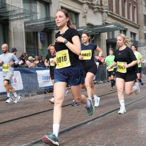 13.09.2026 - 21. swb-Marathon Bremen Strokosch-Dieckow http://msf.ph/oto/10324273 13.09.2026 11:00:13 Ziel 10144, 10263, 10272, 10275, 10306, 10369, 10677, 10801, 10810, 11045, 11126, 11129, 11162, 11180, 11547, 11556, 11623, 11687, 11708, 11769, 11838, 12018, 12105, 12106, 12291, 12394, 12430, 12530, 12531, 10175, 10691, 10758, 10810, 10867, 11016, 11071, 11158, 11159, 11160, 11250, 11259, 11427, 11445, 11453, 11524, 11525, 11528, 11547, 11587, 11588, 11589, 11623, 11637, 11879, 11904, 11907, 12123, 12190, 12238, 12239, 12274, 12352 meine-sportfotos.de