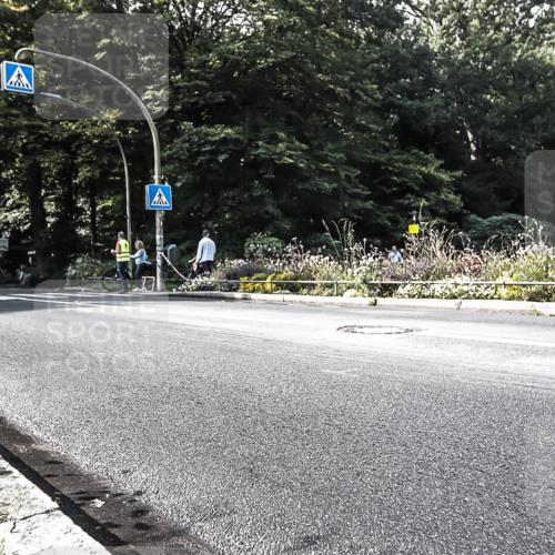13.09.2026 - Stadtparktriathlon H.Heesch http://msf.ph/oto/10324274 13.09.2026 11:28:01 Radfahren 713, 796 meine-sportfotos.de