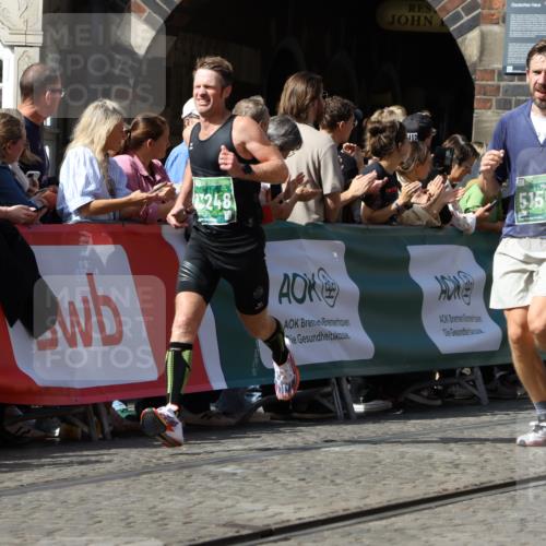 13.09.2026 - 21. swb-Marathon Bremen Strokosch-Dieckow http://msf.ph/oto/10324281 13.09.2026 13:10:45 Ziel 604, 640, 1277, 2605, 3959, 5532, 5620, 6267, 7881, 8033, 8064, 8709, 384, 1385, 2021, 2759, 4023, 4475, 4571, 5079, 5155, 5168, 5314, 5387, 6657, 7115, 7136, 9622, 9659, 13248 meine-sportfotos.de