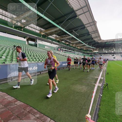 13.09.2026 - 21. swb-Marathon Bremen Michael Burmester http://msf.ph/oto/10324283 13.09.2026 13:27:01 Laufen im Stadion 186, 202, 357, 364, 390, 530, 597, 645, 726, 833, 1077, 1283, 1412, 1443, 1473, 1487, 1530, 1608, 1618, 1700, 1744, 1769, 1828, 1961, 2236, 2273, 2298, 2309, 2382, 2384, 2388, 2404, 2428, 2507, 2508, 2542, 2558, 2576, 2582, 2592, 2656, 2675, 2725, 2748, 2762, 2817, 2875, 2876, 2923, 2965, 2970, 3045, 3047, 3050, 3062, 3073, 3084, 3097, 3172, 3184, 3219, 3359, 3433, 3540, 3592, 3629, 3756, 3885, 3907, 3978, 4457, 4660 meine-sportfotos.de