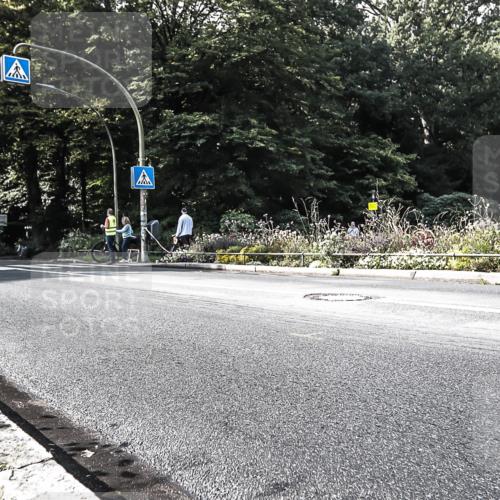 13.09.2026 - Stadtparktriathlon H.Heesch http://msf.ph/oto/10324294 13.09.2026 11:28:02 Radfahren 713, 796 meine-sportfotos.de