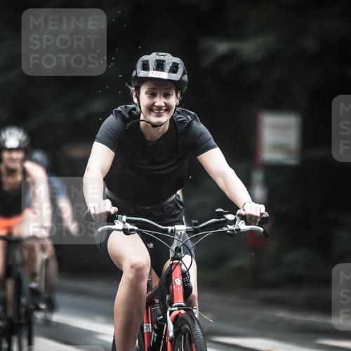 13.09.2026 - Stadtparktriathlon H.Heesch http://msf.ph/oto/10324300 13.09.2026 12:42:00 Radfahren 1089, 1107, 1147, 1161, 1184, 1196, 1210, 1234, 1253, 1276, 1284, 1287, 1292, 1293 meine-sportfotos.de