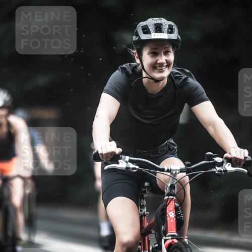 13.09.2026 - Stadtparktriathlon H.Heesch http://msf.ph/oto/10324308 13.09.2026 12:42:00 Radfahren 1089, 1107, 1147, 1161, 1184, 1196, 1210, 1234, 1253, 1276, 1284, 1287, 1292, 1293 meine-sportfotos.de