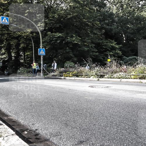 13.09.2026 - Stadtparktriathlon H.Heesch http://msf.ph/oto/10324349 13.09.2026 11:28:06 Radfahren 602, 760 meine-sportfotos.de