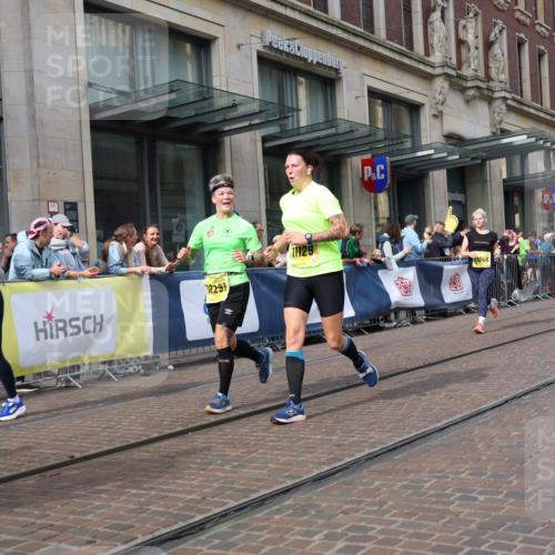 13.09.2026 - 21. swb-Marathon Bremen Strokosch-Dieckow http://msf.ph/oto/10324365 13.09.2026 11:00:15 Ziel 10263, 10272, 10275, 10306, 10369, 10677, 10801, 11045, 11126, 11129, 11162, 11180, 11343, 11475, 11556, 11687, 11708, 11769, 11838, 11959, 12018, 12105, 12106, 12291, 12394, 12430, 12530, 12531, 10144, 10175, 10758, 10810, 10867, 11016, 11071, 11158, 11159, 11160, 11250, 11259, 11427, 11445, 11453, 11524, 11525, 11528, 11547, 11587, 11588, 11589, 11623, 11879, 11907, 12105, 12106, 12123, 12190, 12238, 12239, 12274, 12352 meine-sportfotos.de