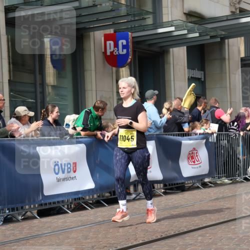 13.09.2026 - 21. swb-Marathon Bremen Strokosch-Dieckow http://msf.ph/oto/10324381 13.09.2026 11:00:16 Ziel 10263, 10272, 10275, 10306, 10369, 10677, 10801, 11045, 11126, 11129, 11162, 11180, 11343, 11475, 11556, 11687, 11708, 11769, 11797, 11838, 11959, 12018, 12291, 12394, 12430, 12530, 12531, 10144, 10175, 10758, 10810, 10867, 11016, 11071, 11129, 11158, 11159, 11160, 11250, 11259, 11445, 11453, 11524, 11525, 11528, 11547, 11587, 11588, 11589, 11623, 11879, 11907, 12105, 12106, 12123, 12190, 12238, 12239, 12274, 12291, 12352, 12394 meine-sportfotos.de
