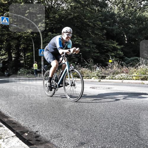 13.09.2026 - Stadtparktriathlon H.Heesch http://msf.ph/oto/10324395 13.09.2026 11:28:11 Radfahren 602, 668, 720, 760 meine-sportfotos.de