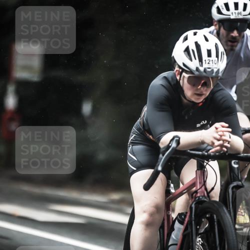 13.09.2026 - Stadtparktriathlon H.Heesch http://msf.ph/oto/10324404 13.09.2026 12:42:06 Radfahren 1089, 1107, 1161, 1196, 1210, 1276, 1284, 1292, 1293 meine-sportfotos.de