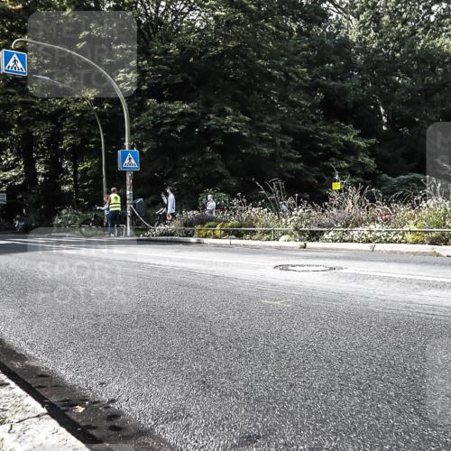 13.09.2026 - Stadtparktriathlon H.Heesch http://msf.ph/oto/10324405 13.09.2026 11:28:11 Radfahren 602, 668, 720, 760 meine-sportfotos.de