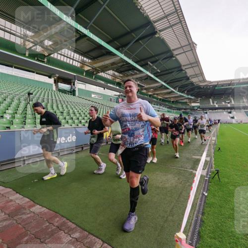 13.09.2026 - 21. swb-Marathon Bremen Michael Burmester http://msf.ph/oto/10324406 13.09.2026 13:27:13 Laufen im Stadion 186, 202, 357, 364, 390, 597, 645, 726, 833, 888, 925, 1077, 1283, 1412, 1473, 1487, 1496, 1530, 1608, 1618, 1700, 1744, 1769, 1828, 1958, 1961, 1984, 2236, 2273, 2309, 2382, 2384, 2388, 2404, 2428, 2502, 2507, 2508, 2542, 2558, 2576, 2582, 2592, 2656, 2675, 2725, 2748, 2817, 2875, 2876, 2923, 2965, 2970, 3045, 3047, 3050, 3062, 3073, 3084, 3097, 3172, 3184, 3219, 3359, 3433, 3540, 3592, 3629, 3756, 3885, 3907, 3978, 4457, 4660 meine-sportfotos.de