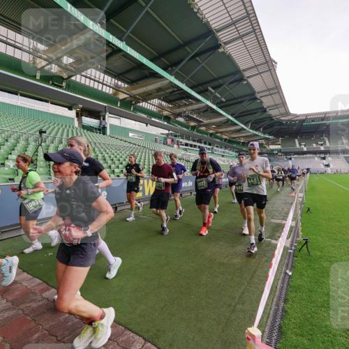 13.09.2026 - 21. swb-Marathon Bremen Michael Burmester http://msf.ph/oto/10324438 13.09.2026 13:27:16 Laufen im Stadion 111, 186, 202, 357, 364, 390, 478, 597, 726, 829, 833, 888, 925, 1077, 1283, 1412, 1473, 1487, 1496, 1530, 1608, 1618, 1700, 1769, 1958, 1961, 1984, 2236, 2273, 2309, 2382, 2384, 2388, 2404, 2428, 2502, 2507, 2508, 2542, 2558, 2576, 2582, 2592, 2656, 2675, 2725, 2748, 2817, 2875, 2876, 2923, 2965, 2970, 3045, 3047, 3050, 3062, 3073, 3084, 3097, 3172, 3184, 3219, 3359, 3433, 3540, 3592, 3629, 3756, 3885, 3907, 3978, 4457, 4660 meine-sportfotos.de