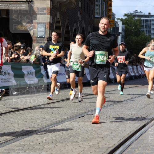 13.09.2026 - 21. swb-Marathon Bremen Strokosch-Dieckow http://msf.ph/oto/10324456 13.09.2026 13:10:49 Ziel 604, 640, 1181, 1277, 1554, 2605, 3959, 4727, 5152, 5532, 5620, 6267, 7881, 8033, 8709, 335, 697, 2021, 2759, 4023, 4475, 4571, 5079, 5314, 6471, 6657, 7136, 8183, 9410, 9622 meine-sportfotos.de