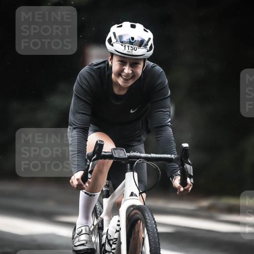 13.09.2026 - Stadtparktriathlon H.Heesch http://msf.ph/oto/10324459 13.09.2026 12:42:17 Radfahren 1150, 1168, 1177, 1288 meine-sportfotos.de