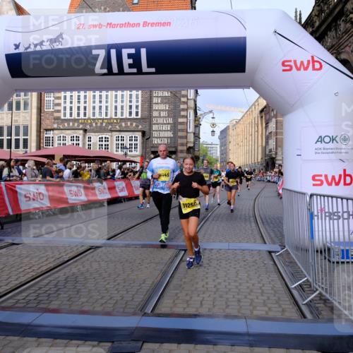 13.09.2026 - 21. swb-Marathon Bremen Tim E. http://msf.ph/oto/10324466 13.09.2026 11:00:16 Ziel 10175, 10236, 10691, 10758, 10867, 11054, 11056, 11071, 11089, 11158, 11159, 11160, 11250, 11259, 11427, 11445, 11453, 11524, 11525, 11528, 11587, 11588, 11589, 11637, 11803, 11879, 11904, 11907, 12123, 12238, 12239, 12242, 12243, 12274, 12388 meine-sportfotos.de