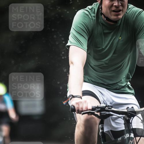 13.09.2026 - Stadtparktriathlon H.Heesch http://msf.ph/oto/10324485 13.09.2026 12:42:18 Radfahren 1150, 1168, 1177, 1288 meine-sportfotos.de