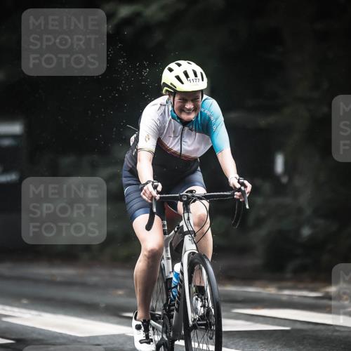 13.09.2026 - Stadtparktriathlon H.Heesch http://msf.ph/oto/10324499 13.09.2026 12:42:19 Radfahren 1144, 1150, 1168, 1177, 1288 meine-sportfotos.de
