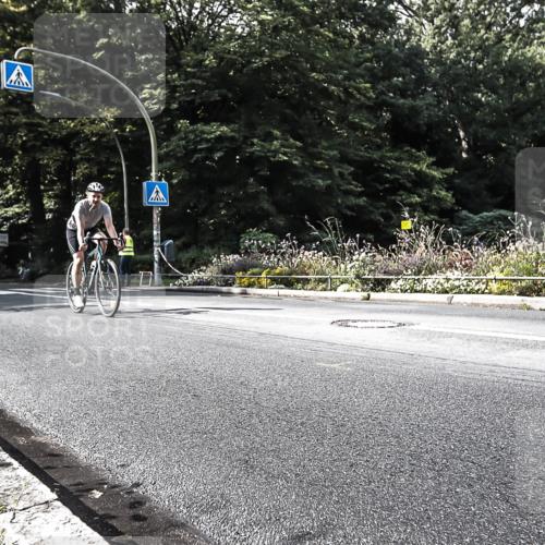 13.09.2026 - Stadtparktriathlon H.Heesch http://msf.ph/oto/10324551 13.09.2026 11:28:45 Radfahren 621, 643, 666, 696 meine-sportfotos.de