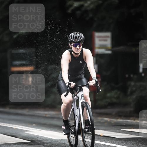 13.09.2026 - Stadtparktriathlon H.Heesch http://msf.ph/oto/10324555 13.09.2026 12:42:26 Radfahren 1043, 1100, 1106, 1139, 1144, 1159, 1168 meine-sportfotos.de