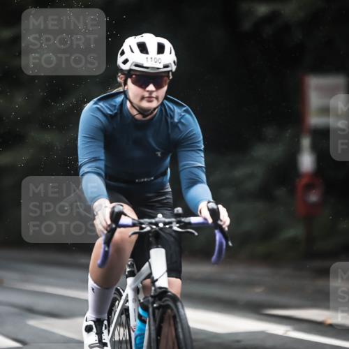 13.09.2026 - Stadtparktriathlon H.Heesch http://msf.ph/oto/10324565 13.09.2026 12:42:26 Radfahren 1043, 1100, 1106, 1139, 1144, 1159, 1168 meine-sportfotos.de
