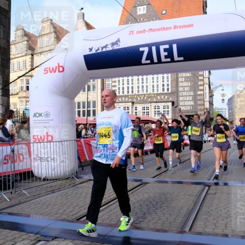 13.09.2026 - 21. swb-Marathon Bremen Tim E. http://msf.ph/oto/10324567 13.09.2026 11:00:18 Ziel 10175, 10691, 10758, 10867, 11054, 11071, 11158, 11159, 11160, 11250, 11259, 11427, 11445, 11453, 11524, 11525, 11528, 11587, 11588, 11589, 11637, 11879, 11904, 11907, 12123, 12238, 12239, 12242, 12243, 12274, 12388 meine-sportfotos.de