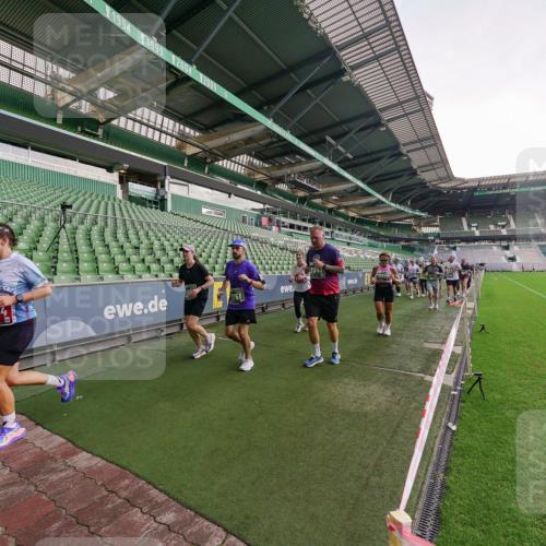 13.09.2026 - 21. swb-Marathon Bremen Michael Burmester http://msf.ph/oto/10324569 13.09.2026 13:27:30 Laufen im Stadion 111, 186, 202, 357, 364, 390, 478, 597, 726, 829, 833, 888, 925, 1077, 1220, 1412, 1473, 1496, 1608, 1700, 1769, 1958, 1961, 1984, 2236, 2273, 2309, 2388, 2404, 2428, 2502, 2507, 2508, 2542, 2558, 2576, 2582, 2592, 2656, 2725, 2748, 2817, 2875, 2876, 2923, 2965, 2970, 3045, 3047, 3050, 3073, 3084, 3184, 3219, 3359, 3433, 3540, 3589, 3592, 3629, 3756, 3885, 3907, 3978, 4238, 4457, 4660 meine-sportfotos.de