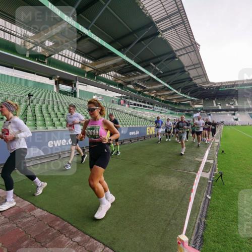 13.09.2026 - 21. swb-Marathon Bremen Michael Burmester http://msf.ph/oto/10324589 13.09.2026 13:27:32 Laufen im Stadion 111, 186, 202, 357, 364, 390, 478, 597, 726, 829, 833, 888, 925, 1077, 1220, 1412, 1473, 1496, 1608, 1700, 1769, 1958, 1961, 1984, 2236, 2273, 2309, 2388, 2404, 2428, 2502, 2507, 2508, 2542, 2558, 2576, 2582, 2592, 2725, 2748, 2817, 2875, 2876, 2923, 2965, 2970, 3045, 3047, 3050, 3073, 3084, 3184, 3219, 3359, 3540, 3589, 3592, 3629, 3756, 3885, 3907, 3978, 4238, 4457, 4660 meine-sportfotos.de