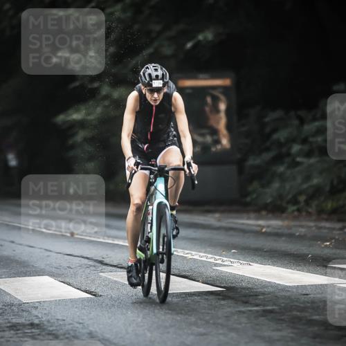 13.09.2026 - Stadtparktriathlon H.Heesch http://msf.ph/oto/10324594 13.09.2026 12:42:29 Radfahren 1043, 1096, 1100, 1106, 1117, 1139, 1144, 1159 meine-sportfotos.de