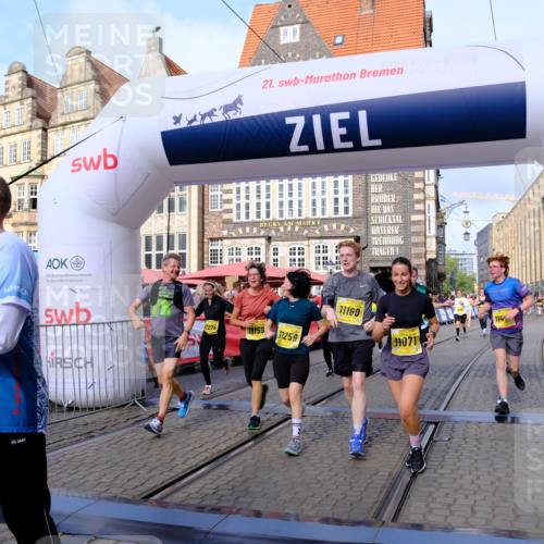 13.09.2026 - 21. swb-Marathon Bremen Tim E. http://msf.ph/oto/10324602 13.09.2026 11:00:19 Ziel 10175, 10691, 10758, 10867, 11071, 11158, 11159, 11160, 11250, 11259, 11427, 11445, 11453, 11524, 11525, 11528, 11587, 11588, 11589, 11637, 11879, 11904, 11907, 12123, 12238, 12239, 12274, 12388 meine-sportfotos.de
