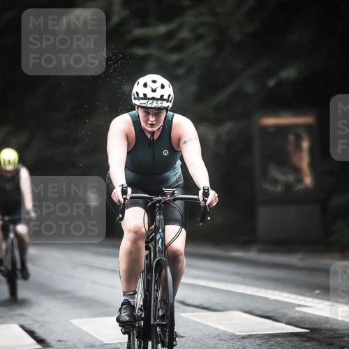 13.09.2026 - Stadtparktriathlon H.Heesch http://msf.ph/oto/10324605 13.09.2026 12:42:30 Radfahren 1043, 1096, 1100, 1106, 1117, 1139, 1144, 1159 meine-sportfotos.de