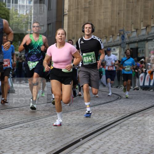 13.09.2026 - 21. swb-Marathon Bremen Strokosch-Dieckow http://msf.ph/oto/10324630 13.09.2026 13:24:54 Ziel 282, 789, 790, 1516, 1582, 2280, 3375, 3524, 3994, 4277, 5328, 5572, 5668, 5669, 5953, 6080, 6626, 7156, 7568, 8310, 8636, 8784, 8881, 9264, 9541, 9573, 9676, 10069, 10071, 10097, 972, 1080, 1166, 1264, 1448, 2322, 3105, 4091, 4113, 4507, 4918, 4973, 6079, 6544, 6943, 7409, 8245, 9073, 9152, 9360, 9493, 13088 meine-sportfotos.de