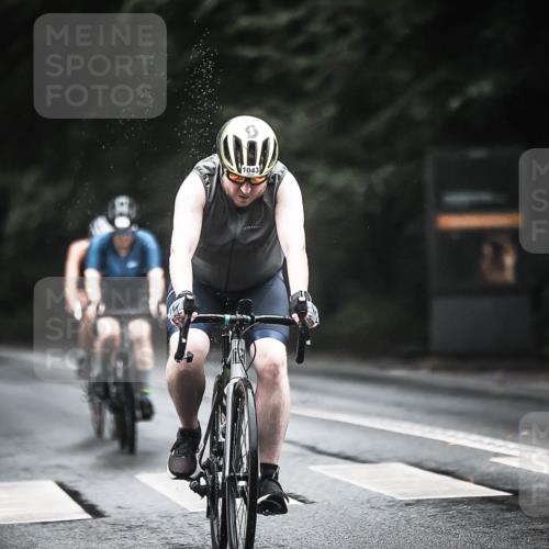 13.09.2026 - Stadtparktriathlon H.Heesch http://msf.ph/oto/10324631 13.09.2026 12:42:32 Radfahren 1043, 1096, 1100, 1106, 1117, 1139, 1141, 1159, 1188 meine-sportfotos.de
