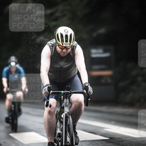 13.09.2026 - Stadtparktriathlon H.Heesch http://msf.ph/oto/10324642 13.09.2026 12:42:33 Radfahren 1043, 1096, 1106, 1117, 1139, 1141, 1159, 1188 meine-sportfotos.de