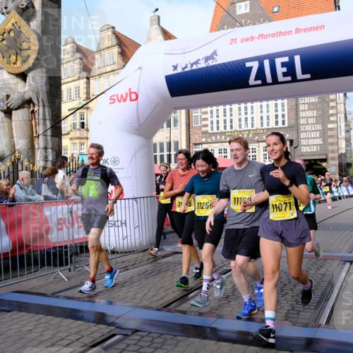 13.09.2026 - 21. swb-Marathon Bremen Tim E. http://msf.ph/oto/10324652 13.09.2026 11:00:20 Ziel 10175, 10691, 10758, 10867, 11071, 11158, 11159, 11160, 11250, 11259, 11427, 11445, 11453, 11524, 11525, 11528, 11587, 11588, 11589, 11637, 11879, 11904, 11907, 12123, 12238, 12239, 12274, 12352, 12388 meine-sportfotos.de