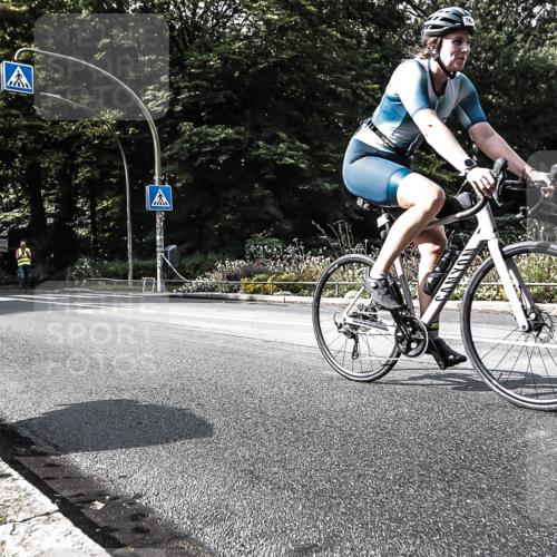 13.09.2026 - Stadtparktriathlon H.Heesch http://msf.ph/oto/10324691 13.09.2026 11:29:38 Radfahren 745 meine-sportfotos.de
