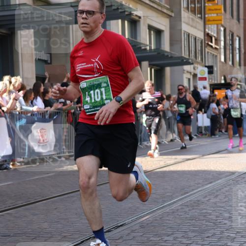 13.09.2026 - 21. swb-Marathon Bremen Strokosch-Dieckow http://msf.ph/oto/10324733 13.09.2026 13:19:35 Ziel 161, 205, 411, 431, 461, 495, 511, 1010, 1053, 1252, 1281, 1390, 1468, 1551, 1642, 1972, 2343, 2807, 2870, 2906, 3240, 3319, 3411, 3966, 4101, 4287, 4479, 4480, 5340, 5389, 5813, 5837, 6663, 7037, 7404, 7488, 7655, 8263, 9082, 9359, 9984, 13192, 926, 1232, 1535, 1599, 2423, 2535, 3182, 3508, 4319, 4455, 4977, 4978, 5371, 6008, 6633, 7037, 7140, 7268, 7754, 7945, 8153, 8185, 9552, 9638, 9805, 13163 meine-sportfotos.de