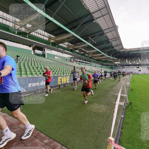 13.09.2026 - 21. swb-Marathon Bremen Michael Burmester http://msf.ph/oto/10324744 13.09.2026 13:27:45 Laufen im Stadion 111, 186, 357, 364, 390, 478, 597, 726, 829, 833, 888, 925, 1077, 1220, 1298, 1325, 1412, 1496, 1608, 1700, 1741, 1769, 1958, 1961, 1984, 2236, 2273, 2309, 2388, 2404, 2428, 2472, 2502, 2507, 2542, 2574, 2576, 2582, 2725, 2743, 2748, 2817, 2875, 2876, 2923, 2965, 3045, 3050, 3061, 3073, 3084, 3184, 3219, 3540, 3589, 3592, 3629, 3694, 3756, 3826, 3853, 3885, 3907, 3978, 4108, 4238, 4457, 4660 meine-sportfotos.de