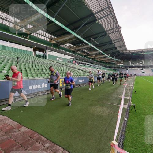 13.09.2026 - 21. swb-Marathon Bremen Michael Burmester http://msf.ph/oto/10324755 13.09.2026 13:27:47 Laufen im Stadion 111, 186, 357, 364, 390, 478, 597, 726, 829, 833, 888, 925, 1077, 1220, 1298, 1325, 1412, 1496, 1608, 1700, 1741, 1769, 1958, 1961, 1984, 2236, 2273, 2309, 2388, 2404, 2428, 2472, 2502, 2507, 2542, 2574, 2576, 2582, 2725, 2743, 2748, 2817, 2875, 2876, 2923, 2965, 3045, 3050, 3061, 3073, 3084, 3154, 3184, 3219, 3540, 3589, 3592, 3629, 3694, 3756, 3826, 3853, 3885, 3907, 3978, 4108, 4238, 4457, 4660 meine-sportfotos.de