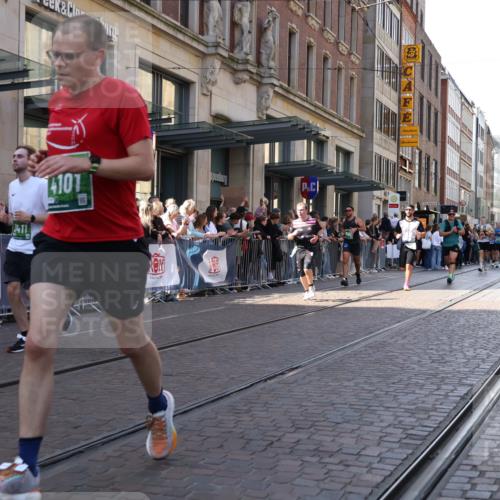 13.09.2026 - 21. swb-Marathon Bremen Strokosch-Dieckow http://msf.ph/oto/10324765 13.09.2026 13:19:36 Ziel 161, 205, 411, 431, 461, 495, 511, 1010, 1053, 1252, 1281, 1390, 1468, 1551, 1642, 1972, 2343, 2807, 2870, 2906, 3240, 3319, 3411, 3966, 4101, 4287, 4479, 4480, 5340, 5389, 5813, 5837, 6663, 7404, 7488, 7531, 7655, 8263, 9082, 9359, 9984, 13192, 926, 1010, 1232, 1468, 1535, 2423, 2535, 3182, 3508, 4319, 4455, 4977, 4978, 5371, 6008, 7037, 7140, 7268, 7754, 7945, 8153, 8185, 9552, 9638, 9805, 13163 meine-sportfotos.de