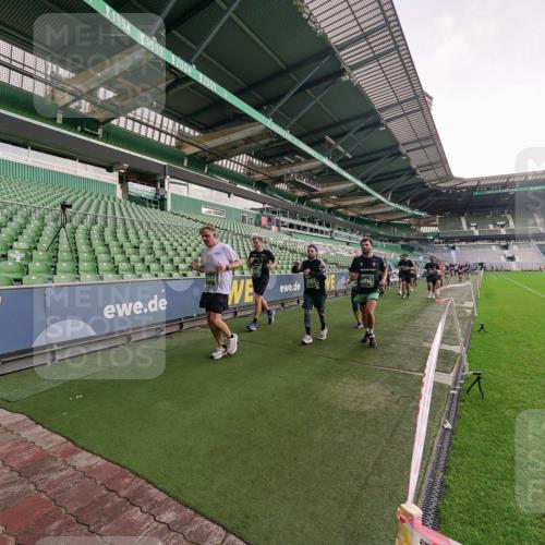 13.09.2026 - 21. swb-Marathon Bremen Michael Burmester http://msf.ph/oto/10324767 13.09.2026 13:27:50 Laufen im Stadion 111, 186, 220, 357, 364, 390, 478, 597, 726, 829, 833, 888, 925, 1077, 1079, 1220, 1298, 1325, 1412, 1496, 1608, 1700, 1741, 1769, 1958, 1961, 1984, 2236, 2273, 2309, 2365, 2388, 2404, 2428, 2472, 2502, 2507, 2542, 2574, 2576, 2582, 2725, 2743, 2748, 2817, 2875, 2876, 2923, 2965, 3045, 3050, 3061, 3073, 3084, 3154, 3184, 3219, 3540, 3589, 3592, 3629, 3694, 3756, 3826, 3853, 3885, 3907, 3978, 4108, 4238, 4457, 4660 meine-sportfotos.de