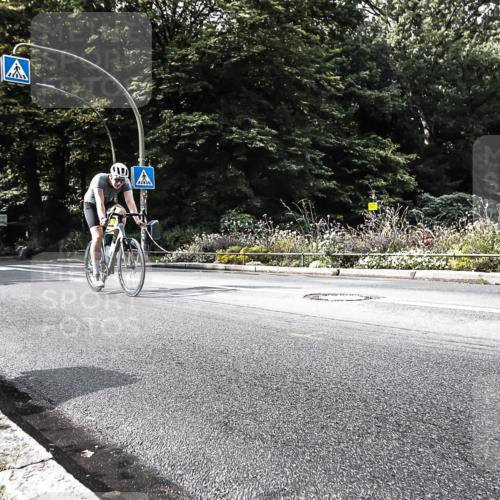 13.09.2026 - Stadtparktriathlon H.Heesch http://msf.ph/oto/10324776 13.09.2026 11:30:00 Radfahren 699, 741, 776 meine-sportfotos.de