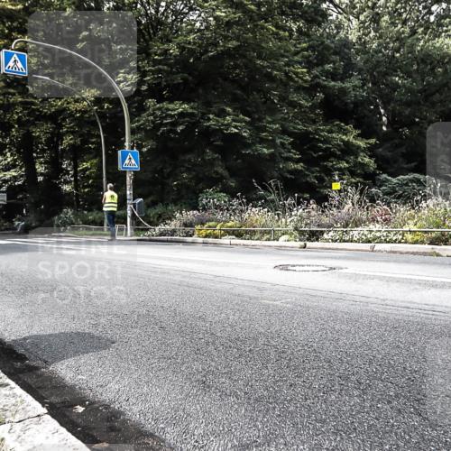 13.09.2026 - Stadtparktriathlon H.Heesch http://msf.ph/oto/10324829 13.09.2026 11:30:08 Radfahren 781, 826 meine-sportfotos.de