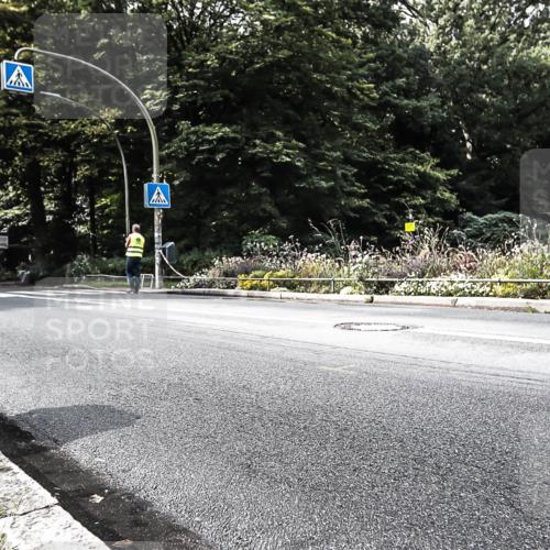 13.09.2026 - Stadtparktriathlon H.Heesch http://msf.ph/oto/10324835 13.09.2026 11:30:09 Radfahren 781, 826 meine-sportfotos.de