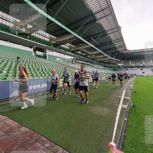 13.09.2026 - 21. swb-Marathon Bremen Michael Burmester http://msf.ph/oto/10324844 13.09.2026 13:27:58 Laufen im Stadion 111, 186, 220, 357, 364, 390, 478, 597, 726, 829, 833, 888, 925, 1079, 1220, 1298, 1325, 1412, 1496, 1608, 1700, 1741, 1769, 1958, 1961, 1984, 2236, 2273, 2309, 2365, 2388, 2404, 2428, 2472, 2502, 2507, 2542, 2574, 2582, 2593, 2725, 2743, 2748, 2875, 2876, 2923, 2965, 3045, 3050, 3061, 3073, 3084, 3154, 3184, 3219, 3540, 3589, 3592, 3694, 3756, 3826, 3853, 3885, 3907, 3978, 4108, 4238, 4457, 4660 meine-sportfotos.de