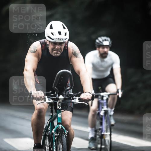 13.09.2026 - Stadtparktriathlon H.Heesch http://msf.ph/oto/10324845 13.09.2026 12:42:55 Radfahren 1025, 1031, 1084, 1239, 1290, 1306 meine-sportfotos.de