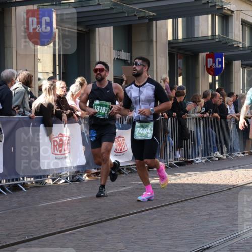 13.09.2026 - 21. swb-Marathon Bremen Strokosch-Dieckow http://msf.ph/oto/10324866 13.09.2026 13:19:38 Ziel 161, 205, 411, 431, 461, 495, 511, 1053, 1058, 1252, 1281, 1390, 1537, 1551, 1642, 1972, 2343, 2807, 2870, 2903, 2906, 3240, 3319, 3411, 3690, 3966, 4101, 4287, 4479, 4480, 5340, 5389, 5813, 5837, 6663, 7404, 7488, 7531, 7655, 8263, 9082, 9359, 9984, 13192, 161, 461, 926, 1010, 1232, 1281, 1468, 1535, 1642, 2423, 3182, 4319, 4455, 4977, 4978, 5371, 6008, 7037, 7140, 7268, 7754, 7945, 8153, 8185, 9552, 9638, 9984, 13163 meine-sportfotos.de