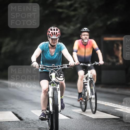 13.09.2026 - Stadtparktriathlon H.Heesch http://msf.ph/oto/10324872 13.09.2026 12:42:59 Radfahren 1025, 1031, 1084, 1239, 1290, 1303, 1306 meine-sportfotos.de
